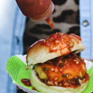 Schezwan Vada Pav